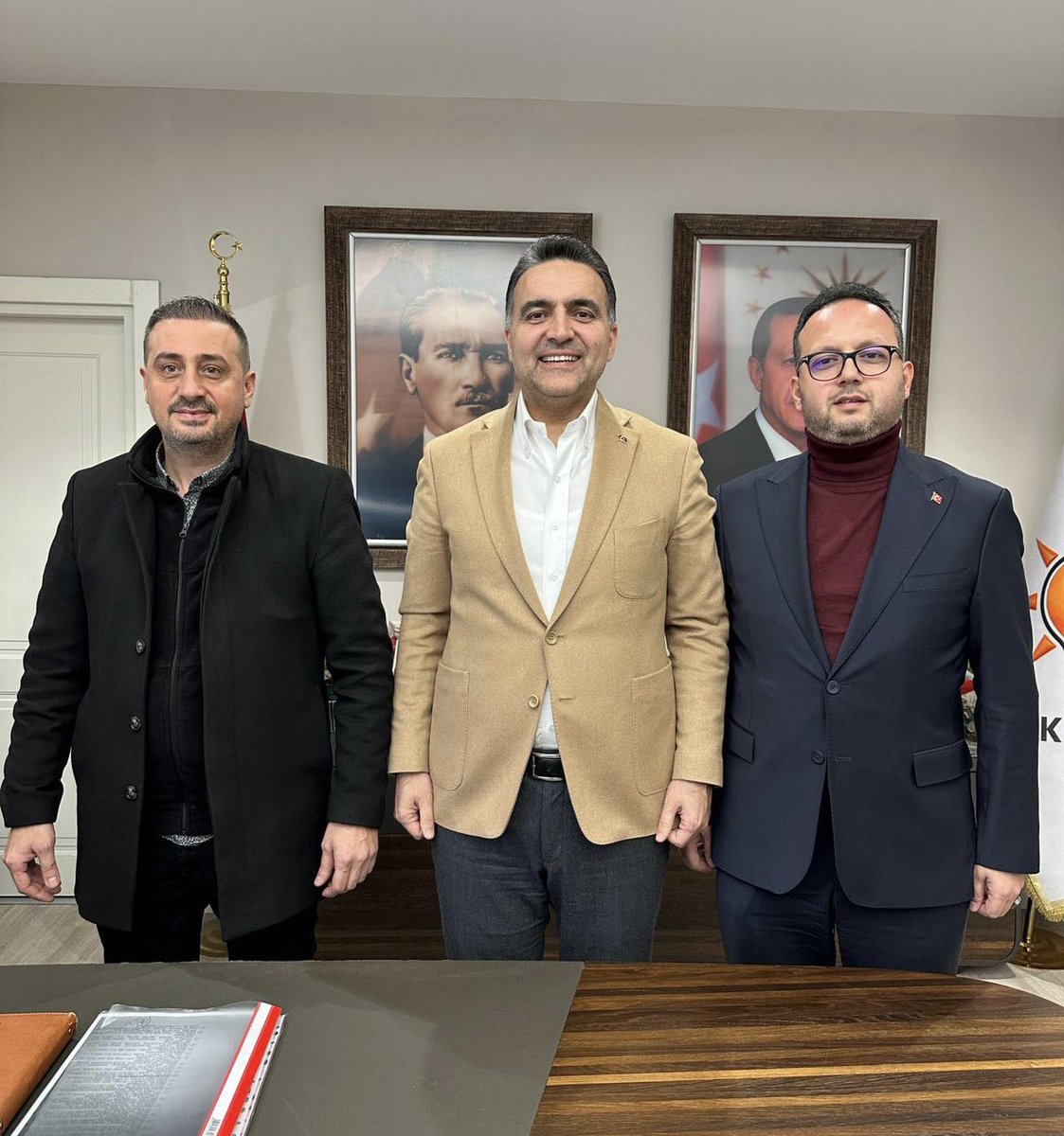 aksariyer's tweet image. Doğanşar Dernek Başkanı Mesut Serin ve Yardımcısı Osman Yumuşak; İlçe Başkanımız Halil İbrahim Kurşun’u makamında ziyaret ettiler.

Nazik ziyaretleri için teşekkür ederiz.