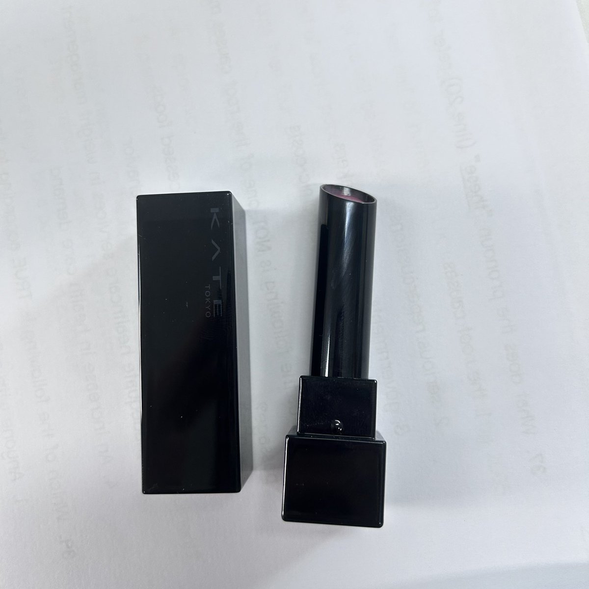 Kate lip monster 13 ~ 90% 
>> 220฿ สีหวาน นัวๆ ลื่นๆ ติดทน

Laglace 04 ~ 90% ก่อนส่งซักแปรงให้ค่ะ
>> 160฿ สีนัวๆ neutral 

⭐️ส่งฟรีค่ะ สอบถามได้ค่า💘
⭐️ลูดค้าคนแรก แถมขนตาปลอม💘

#ส่งต่อคสอ