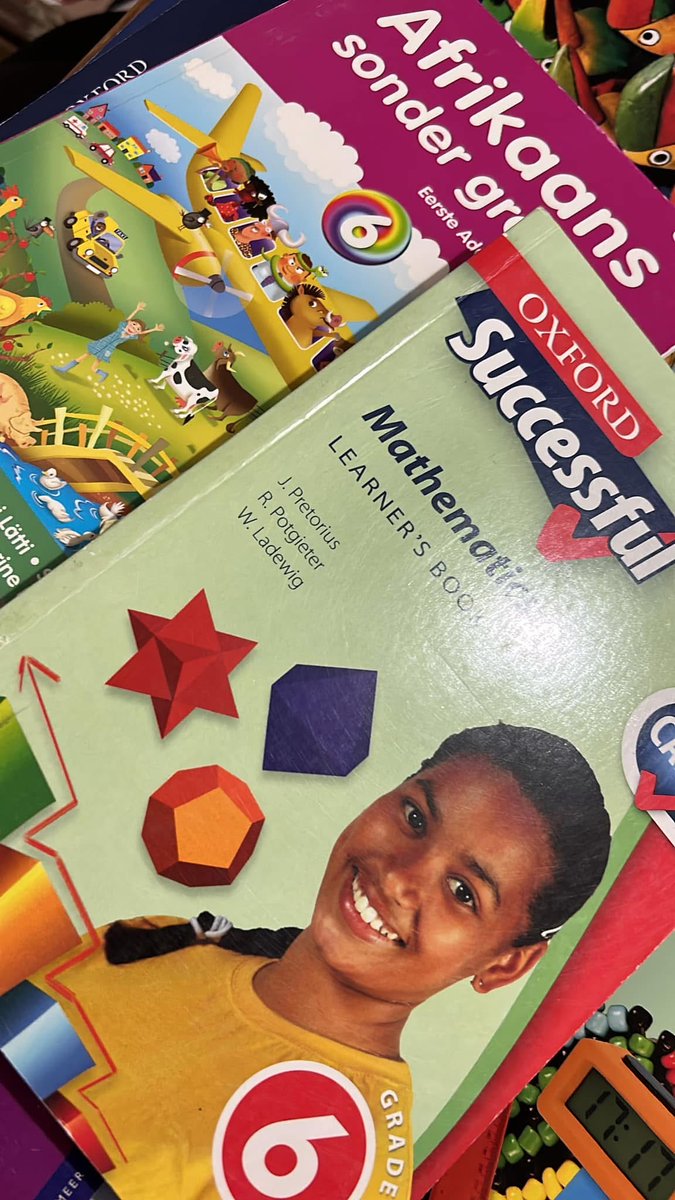 CassiemAishah's tweet image. Please share ❤️  If you know of anyone who can’t afford to buy their kids school text books, please message me , we are giving it for free to assist parents. 

We are distributing tomorrow morning. 

Aishah Cassiem  | EFF WC Treasurer | Member of WC Legislature | 0734081701