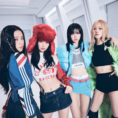 AboutMusicYT's tweet photo. Jisoo reveals her full solo album will come out after BLACKPINK's comeback and her kdrama, Boyfriend On Demand. https://t.co/HqOIWwMFET