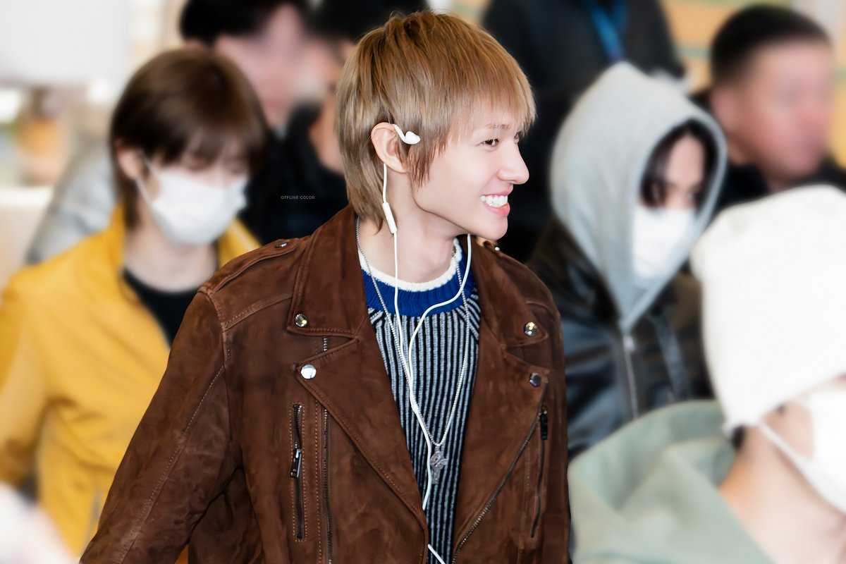 𝐎𝐅𝐅𝐋𝐈𝐍𝐄 𝐂𝐎𝐋𝐎𝐑 tweet media