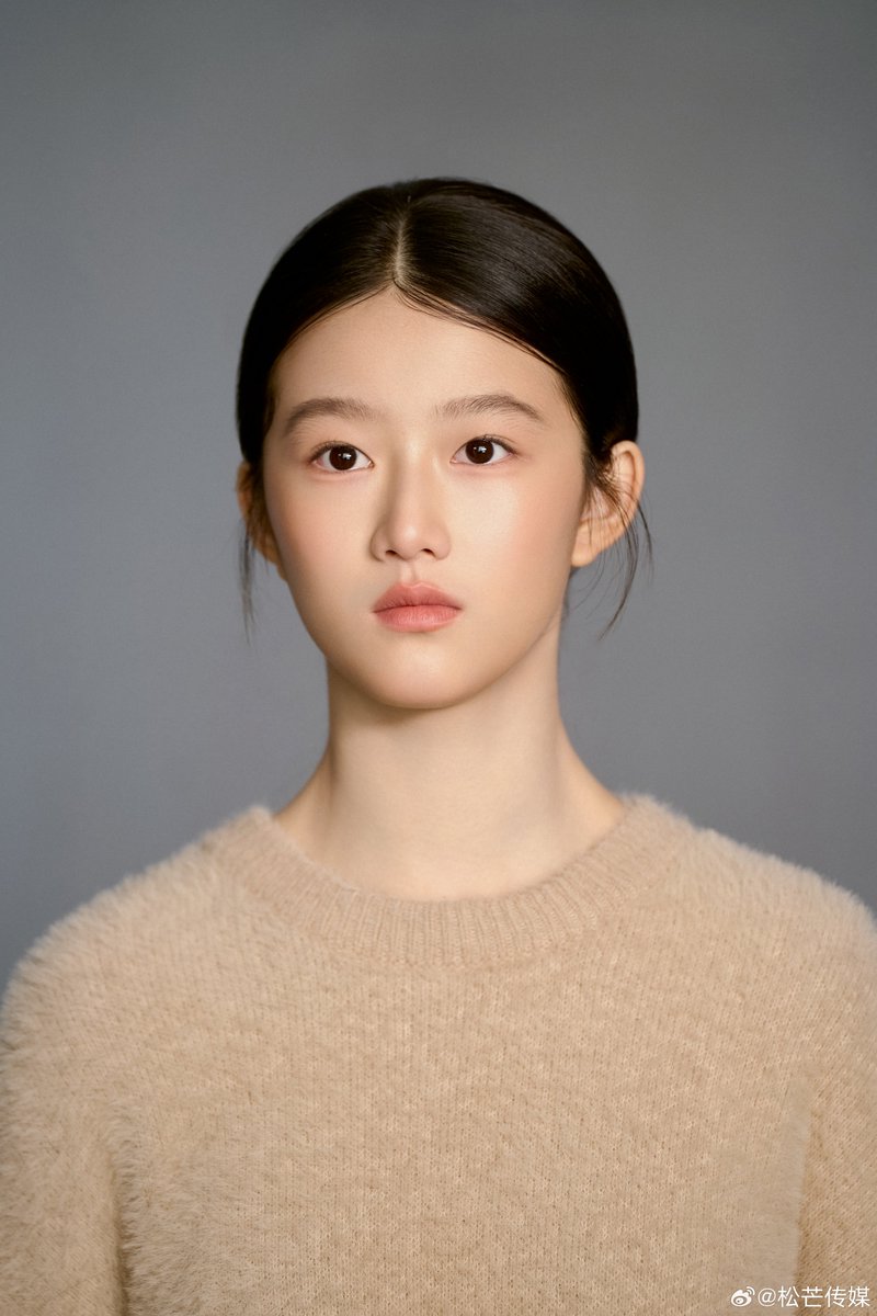 #明星 #明星意淫 #美腿 #意淫 #意淫网红 #意淫美女 #性感 #尤物 #诱人 #Beautifulwoman #Chinese #Beauty #明星合成 #冷门女星 #骚货 #母狗 #反差 #婊子
娱乐圈需要新鲜血液，05后甚至10后逐渐进入视野