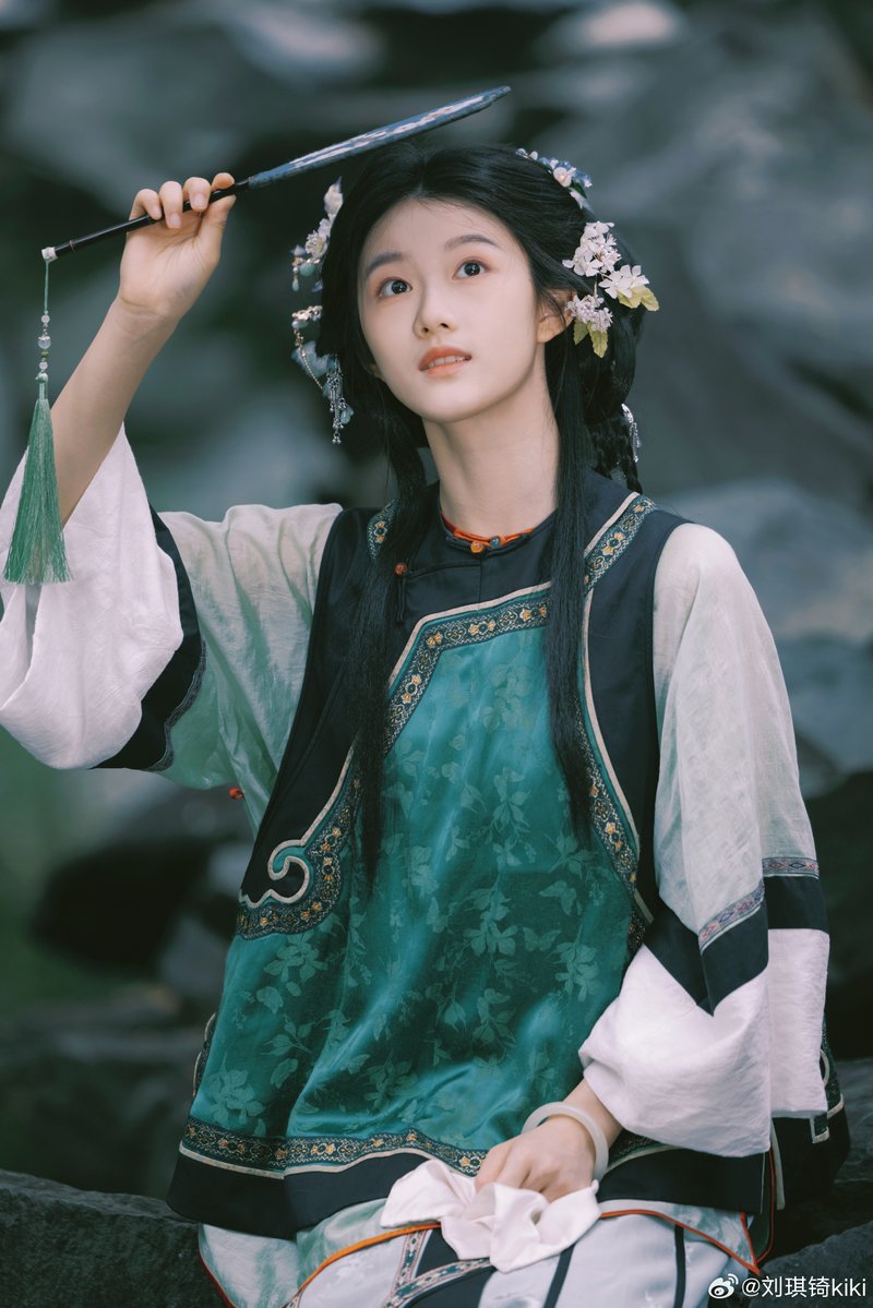 #明星 #明星意淫 #美腿 #意淫 #意淫网红 #意淫美女 #性感 #尤物 #诱人 #Beautifulwoman #Chinese #Beauty #明星合成 #冷门女星 #骚货 #母狗 #反差 #婊子
小妹妹古装也很有清纯感