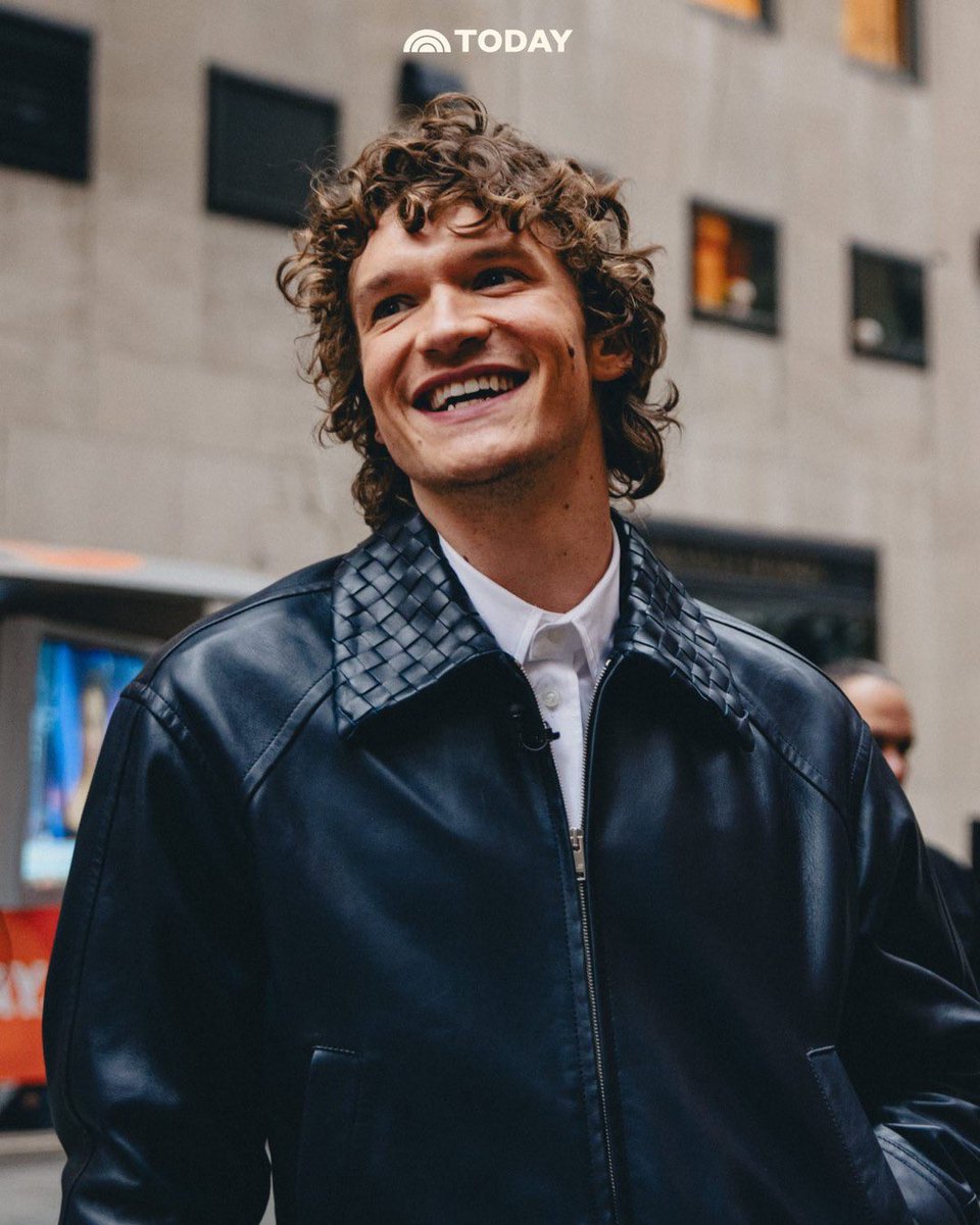 dailyhudcon's tweet photo. SUNSHINE BOY!!! https://t.co/Co1TLvt8hg