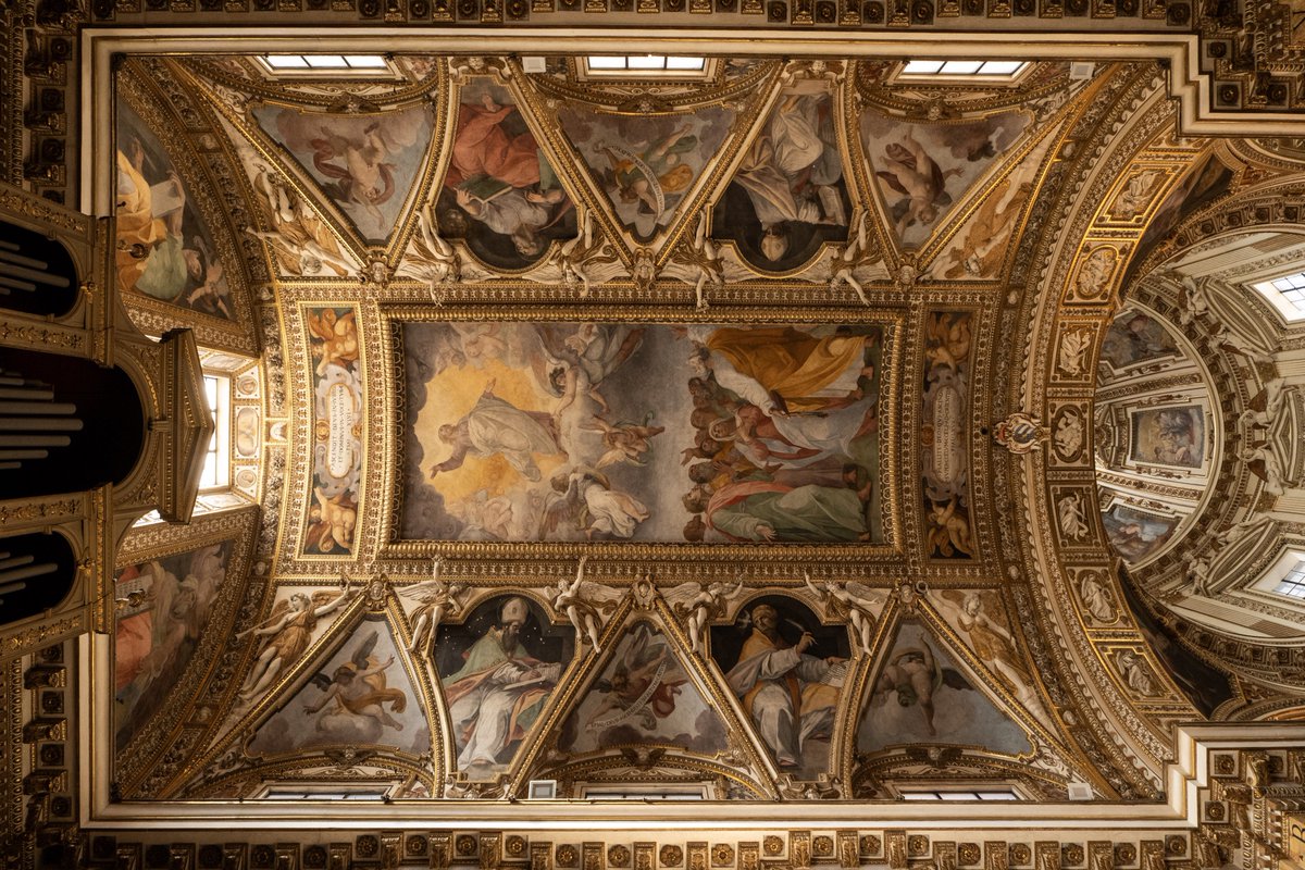 itsrapha83's tweet photo. A feed cleanse for you :)

Roman ceilings in 4K https://t.co/D8Whq2qebP