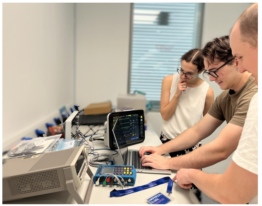 ImperialIdeas's tweet photo. ⏱️👀 Deadline this week for collaboration funding: https://t.co/65FgoCMVrn

🇬🇧🇸🇬Extending our exciting partnership between @imperialcollege and @NTUsg Singapore, researchers from either institute can apply for £60,000 of funding on 'blue skies' projects working with partners from either the UK or Singapore in the following areas:
🏥Health & Society
🎨Culture, Organisations & Society
💻Artificial & Augmented Intelligence
🌳Resilient Urbanisation & Natural Ecosystems
🏭Future of Industry
🧠Brain & Learning