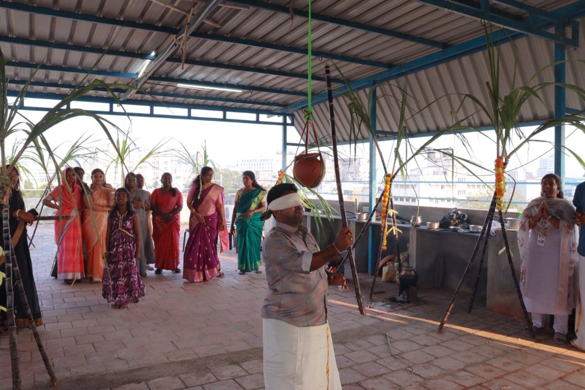 innokaiz195823's tweet image. 🌾✨ JB Group Pongal Celebration ✨🌾

ஒற்றுமை, பாரம்பரியம் மற்றும் மகிழ்ச்சியுடன் பொங்கலை கொண்டாடினோம்
இனிய பொங்கல் நல்வாழ்த்துகள்! 🌞

@INNOKAIZ @ISHOPInnokaiz @FuehrerCapital @Pulsecue

#JBGroup #PongalCelebration #HappyPongal #IniyaPongal #FestivalOfHarvest #Innokaiz