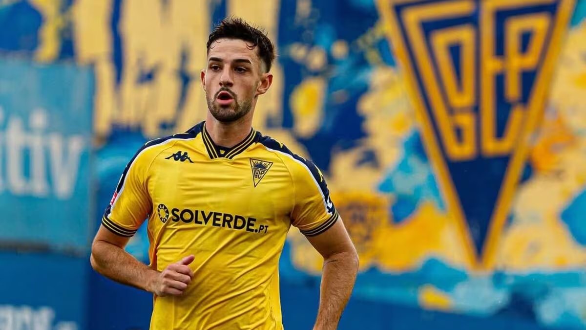 kikomartin's tweet image. 🇵🇹🇻🇪El @CDLeganes está sondeando también la opción de Alejandro Marqués, delantero hispano-venezolano del Estoril criado en la cantera del Barça.

📆Termina contrato el 30 de junio y parece tener contrato asequible. 

🚪Su club lleva tiempo buscándole una salida porque no cuenta.…