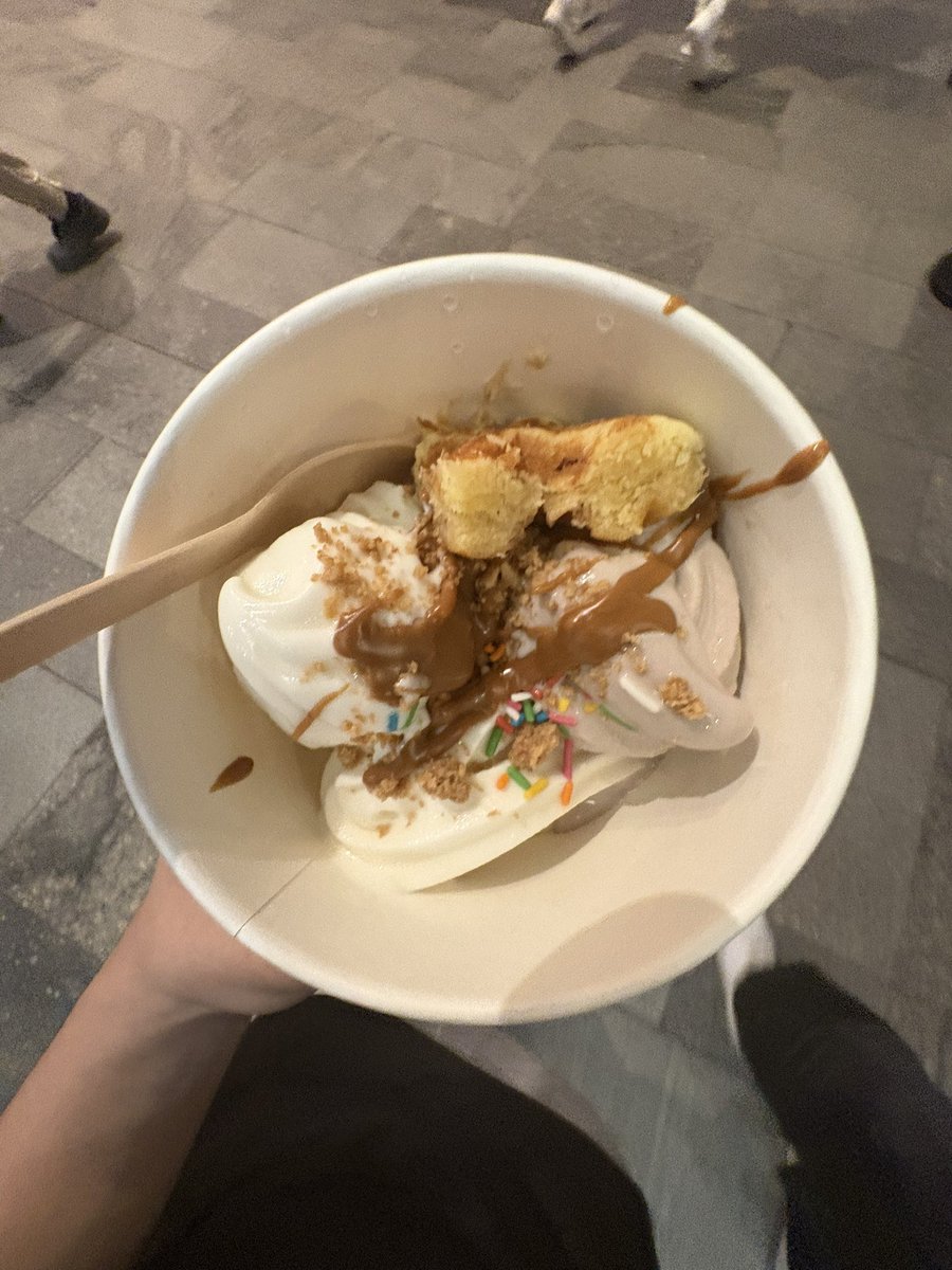 javvycumpy's tweet image. another yochi hehe