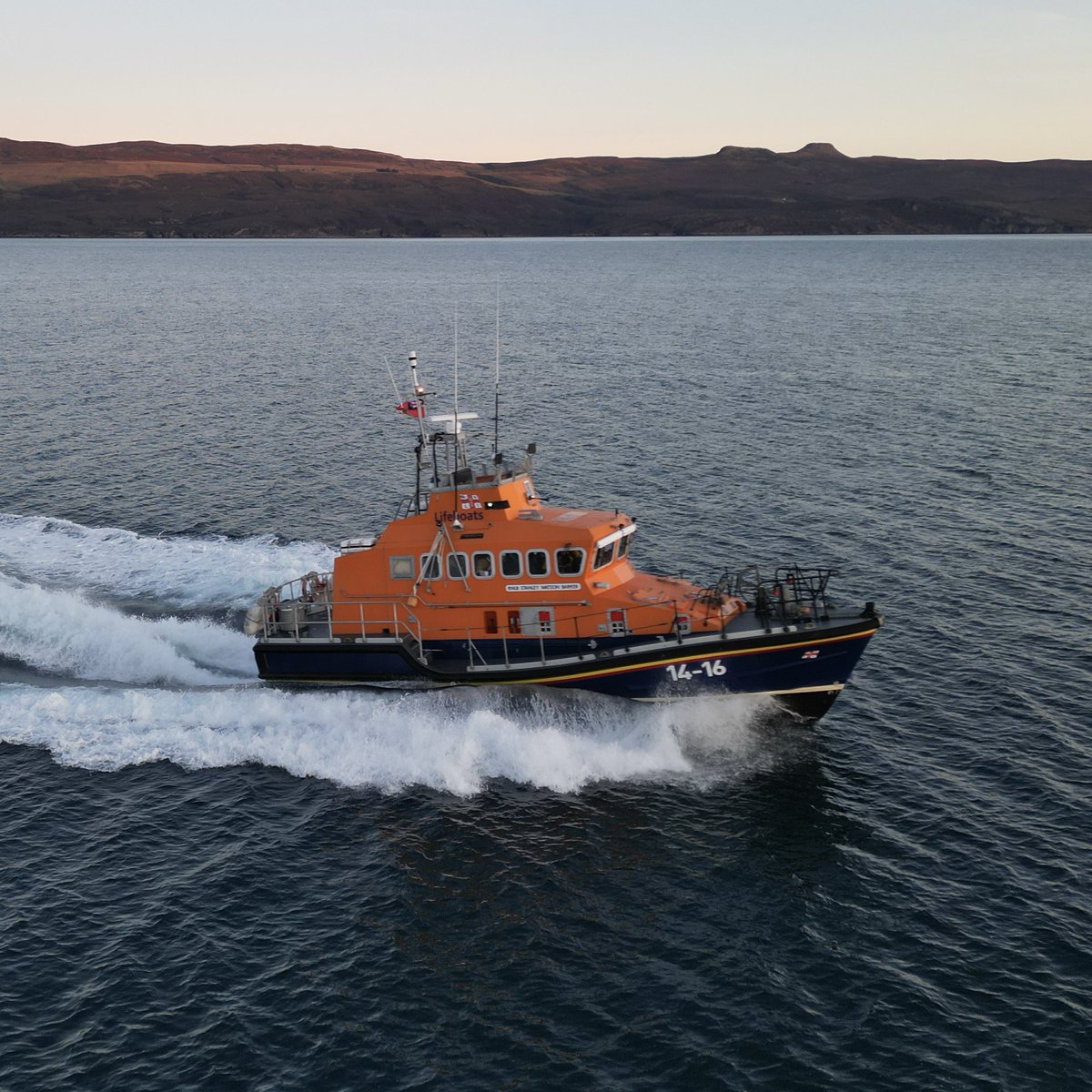 portreernli's tweet photo. Welcome to the newly relaunched Portree RNLI X page! Keep an eye out for news and updates from the Isle of Skye @RNLI lifeboat station 🧡 #rnli #onecrew https://t.co/J892D8RqRF