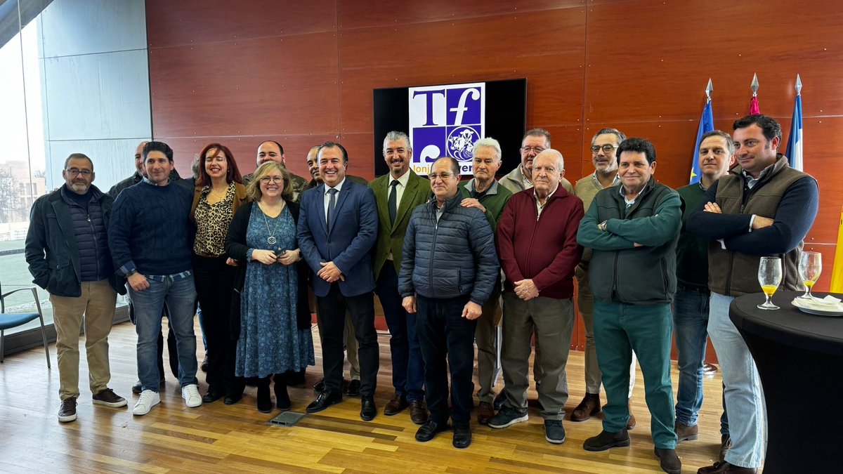Hoy hemos celebrado una de las reuniones presenciales que solemos tener al año con los integrantes de las distintas mesas de precios que se celebran dentro de la Lonja Agropecuaria de Talavera de la Reina.
.
.
#lonjatalavera #talavera