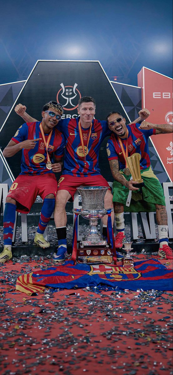 مشجعة افضل نادي في العالم🫡💙❤️ tweet media