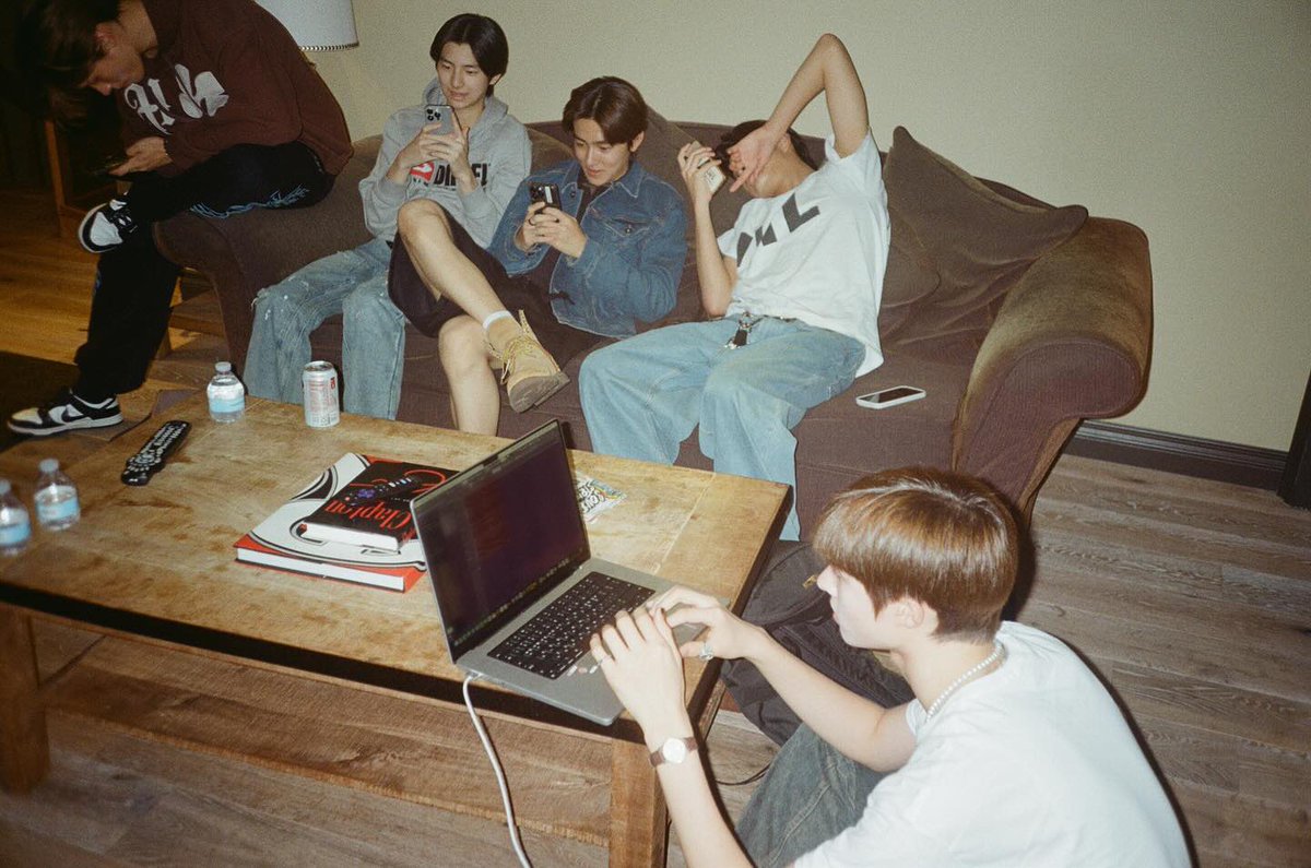 YearnYetYeild's tweet image. I’m still here.🥲