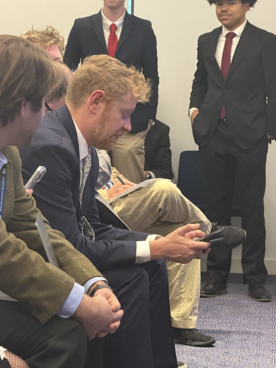 ShawnWeneta's tweet image. Proof of presence @BradKutner 

#valeg