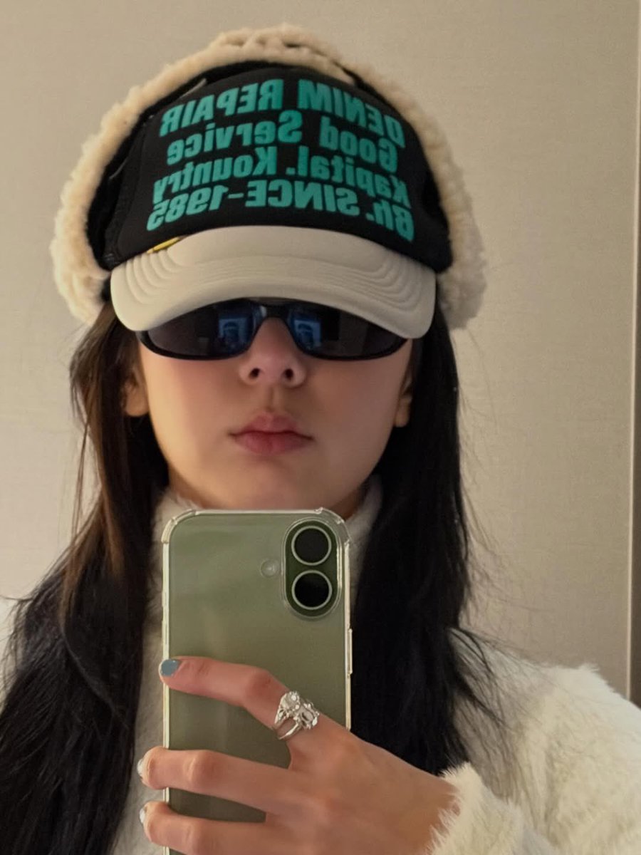 itzypopbase's tweet image. ITZY’s Lia stuns in a new Instagram post.