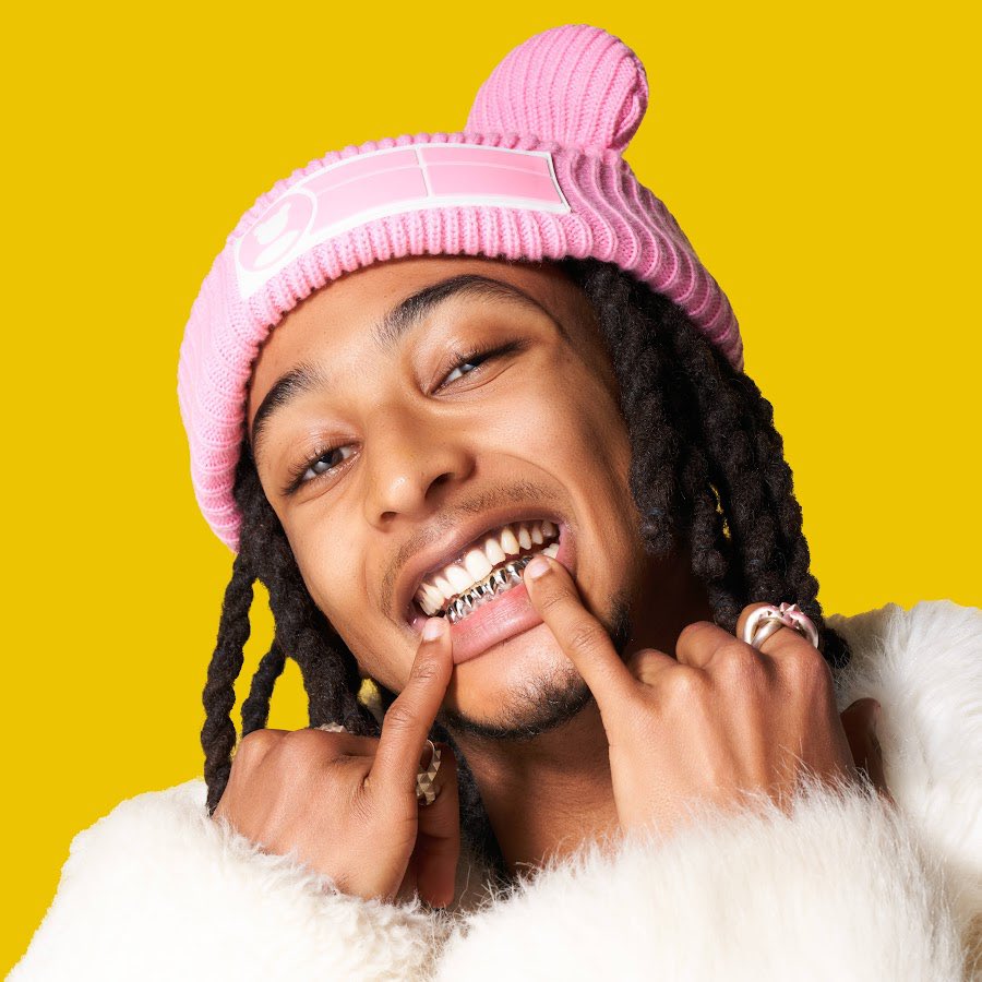 youtube_replay1's tweet image. 𝗧𝗛𝗘𝗢𝗗𝗢𝗥𝗧 confirme qu’il 𝗥𝗘𝗣𝗥𝗘𝗡𝗗 𝗬𝗢𝗨𝗧𝗨𝗕𝗘 en 𝟮𝟬𝟮𝟲… et il déborde d’𝗜𝗗𝗘́𝗘𝗦 🥳

« J’ai 𝟭𝟬𝟬𝟬 𝗜𝗗𝗘́𝗘𝗦, c’est pour ça que je 𝗥𝗘𝗖𝗥𝗨𝗧𝗘 en ce moment » avis aux motivés 👀

➡️ 🔔 𝘼𝙗𝙤𝙣𝙣𝙚-𝙩𝙤𝙞 𝙚𝙩 𝙢𝙚𝙩 𝙡𝙚𝙨 𝙣𝙤𝙩𝙞𝙛𝙨 🔔 ⬅️