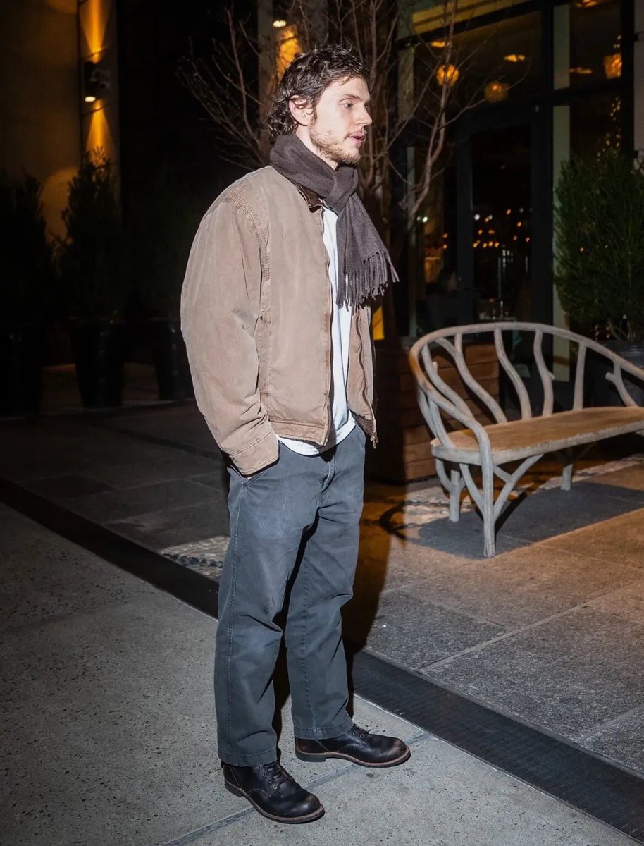 evanpetersedits's tweet photo. ‼️New‼️pics of Evan Peters in Los Angeles, January 13. 01. 2026. https://t.co/Bs4ZIpgsuw