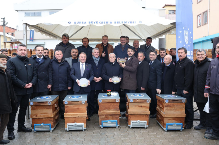 kios_tv's tweet photo. Bursa'dan dağ yöresine arı kovanı desteği
https://t.co/PirG4HUoHz https://t.co/hgk3PcoREf