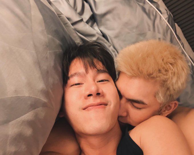 erlingmewtul's tweet image. Mew : "He is the one who's heals my heart,  just hugging him makes me feel better " 🫂❤️