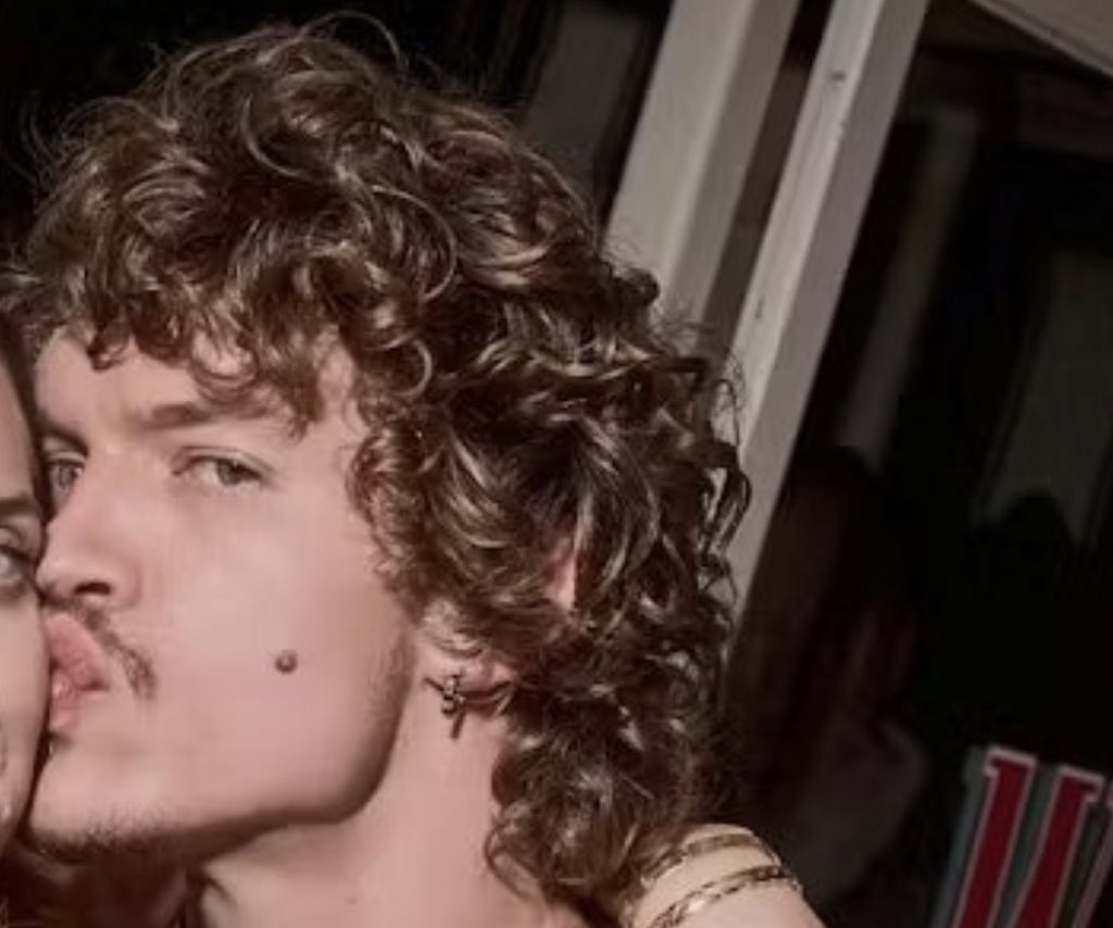 storrie28's tweet image. this is extremely serious