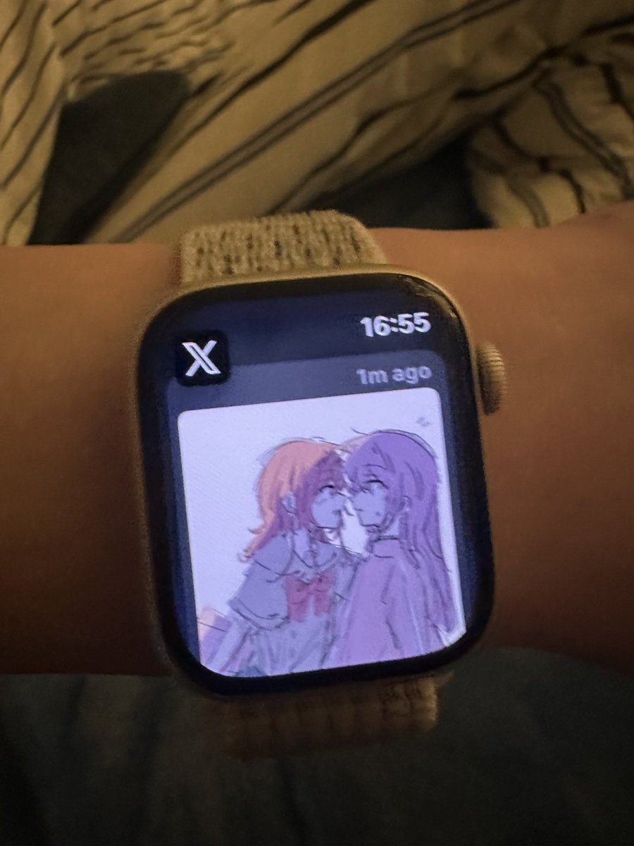 mnux5's tweet image. sometimes twitter will buzz on your wrist and show you peak