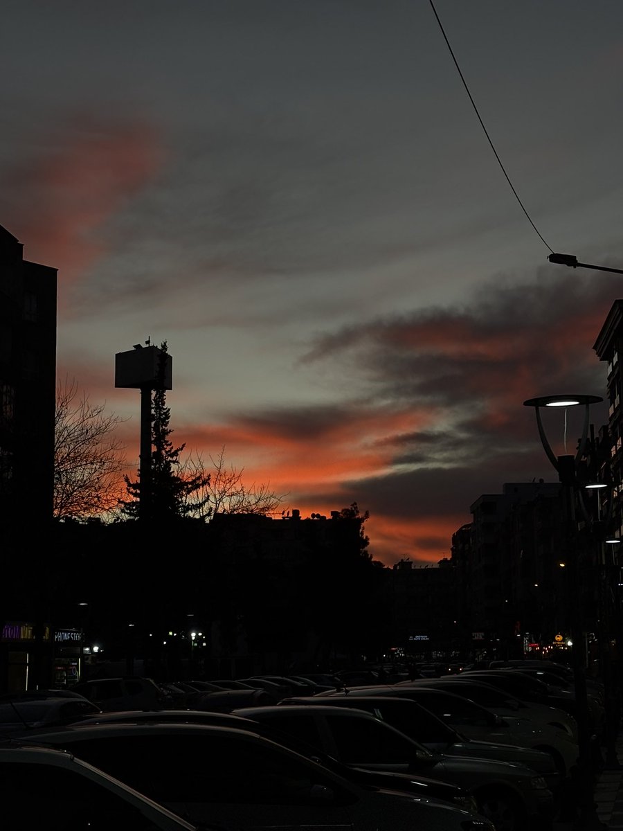 maybeee44's tweet image. 