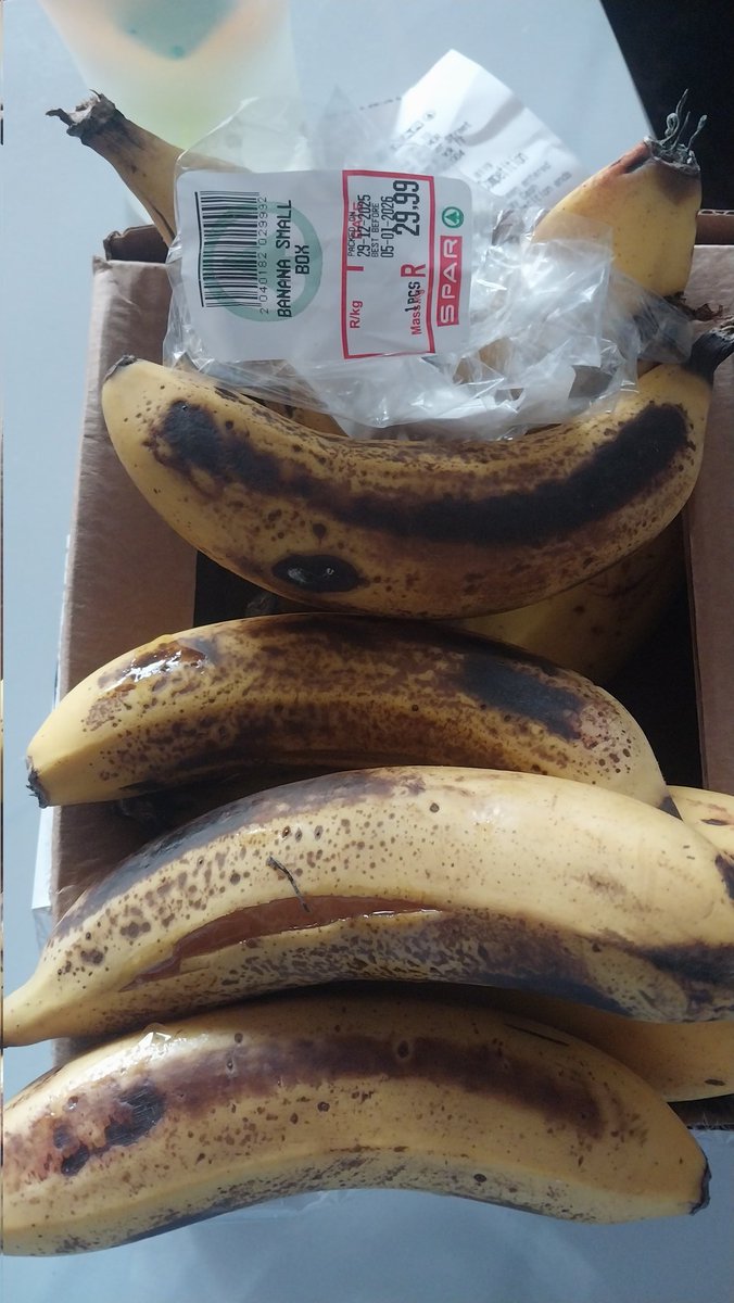 SPAR TT Soshanguve (formerly known as OK). They put the fresh bananas 🍌 on top.
