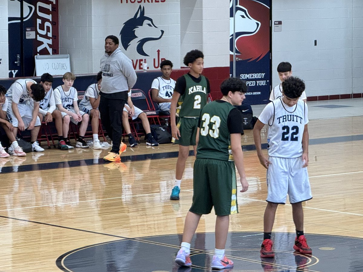 Aziah (ish) Sprewer tweet media