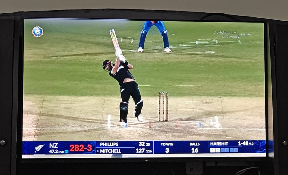 WWWWWWWWL

The last two men’s ODIs where an Indian wicketkeeper scored a century in a losing cause came with an identical score and against the same opponent.

112* by KL Rahul at Mount Maunganui, and once again this evening.
#INDvNZ #CricketTwitter