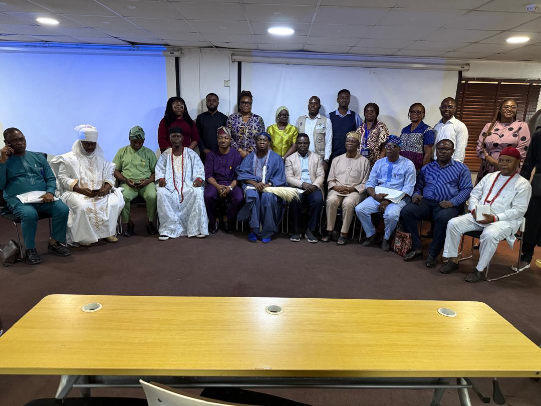 ASDImpact's tweet photo. We joined govt, traditional leaders, community structures &amp; partners at @LagosPHCB ACSM TWG Meeting to strengthen stakeholder alignment, improve vaccine acceptance, &amp; address hesitancy pre-campaign

Our focus: data-driven, community-centric approach to public health interventions https://t.co/cFIS41oLfx