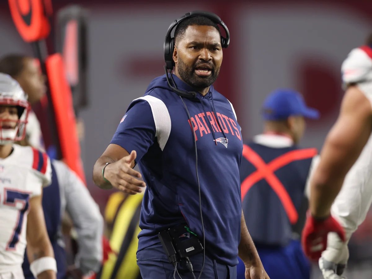 Savageboston's tweet photo. Robert Kraft on the hiring and firing of Jerod Mayo:

Per: @quicksnappod 

“The worst financial implications since he’s owned the Patriots.” 

😬 https://t.co/gKQYTYP8CP