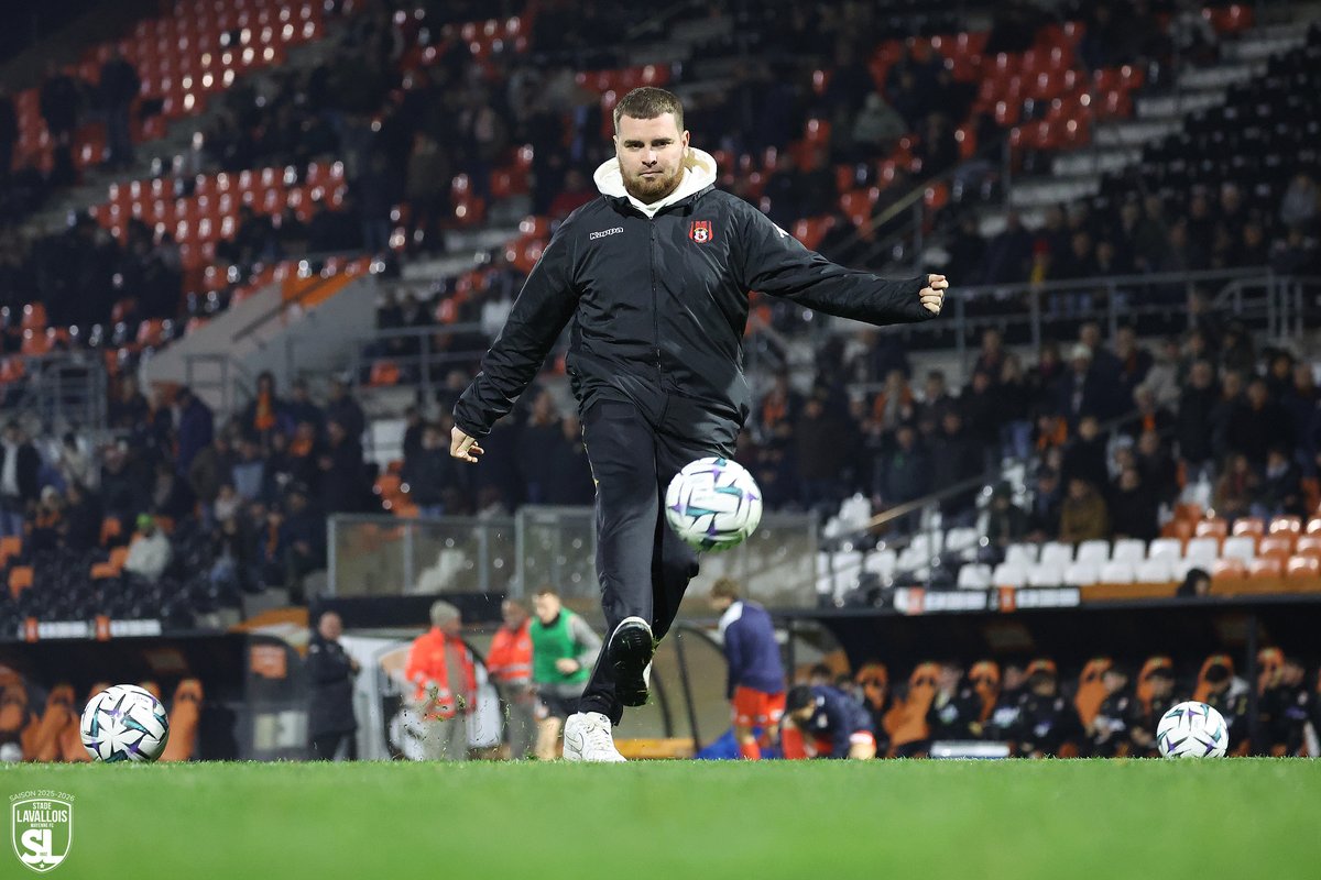 Tu veux participer au jeu de la barre à la mi-temps de Laval – Bastia ? Inscris-toi via notre application ! 🧡🖤

1️⃣ Télécharge l’appli' Stade Lavallois
2️⃣ Clique sur l’onglet « Plus » en bas à droite
3️⃣ Sélectionne « Jeu de la barre »

#LAVALSCB | #SouriezCestduFootCestLaval