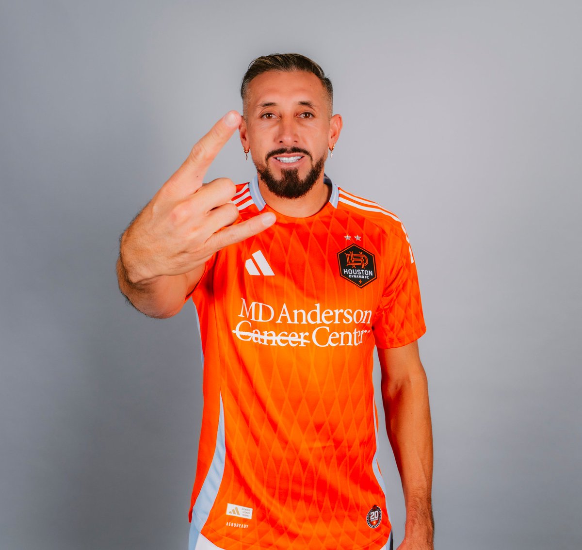 DynamicFoxtrot's tweet image. Hector Herrera is back in HH-Town!

The former Dynamo captain returns with a one-year deal with a club option for 2027.

📸: @HoustonDynamo