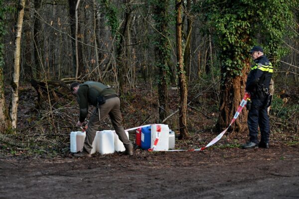 Vermoedelijke dumping van drugsafval in Oisterwijkse bossen