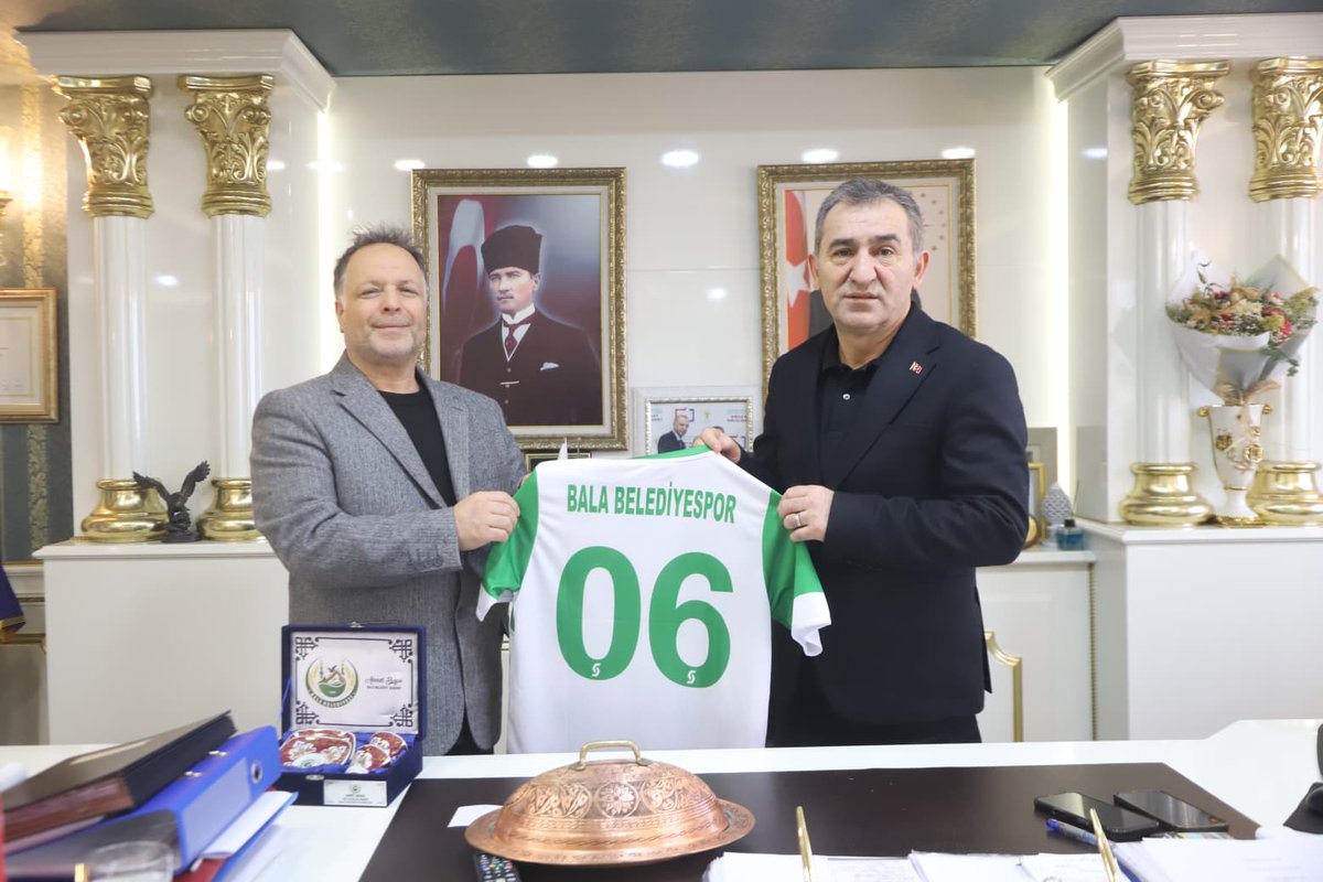 Şube Başkanımız Sn Fahri KILIÇ ile Bala Belediye Başkanı Sn; Ahmet BURAN arasında Sosyal Denge Sözleşmesi imzalandı. Bala Belediye Başkanımız Sayın Ahmet BURAN'a tüm çalışma arkadaşlarımız adına teşekkür ederiz. Hayırlı ve bereketli olsun.