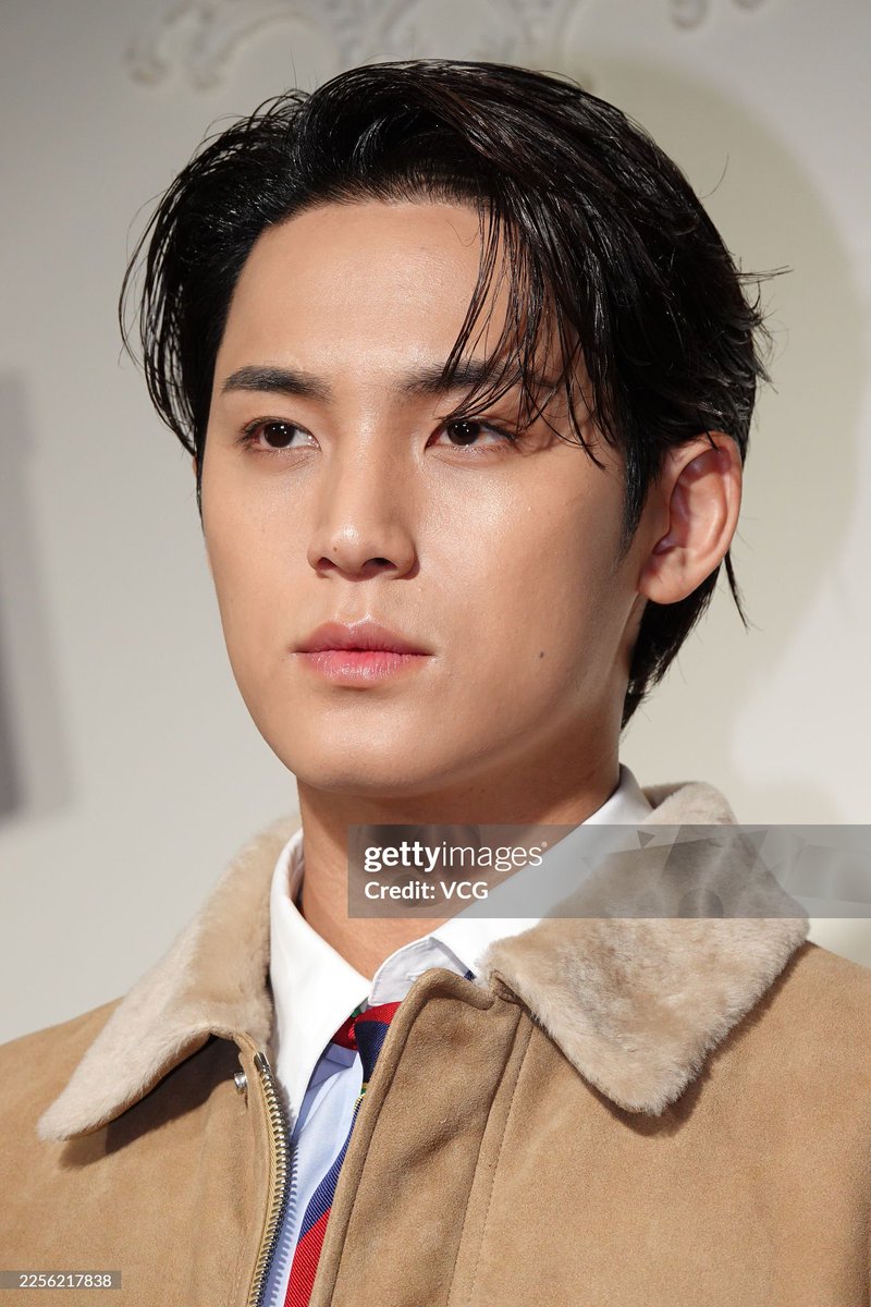 gyuwonbabes's tweet image. THIS IS SO FUCKING INSANE OH MY GOD