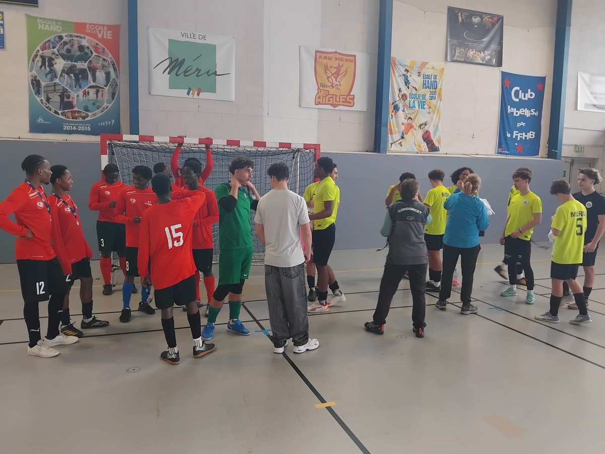 Lycée des métiers Jean-Baptiste Corot tweet media