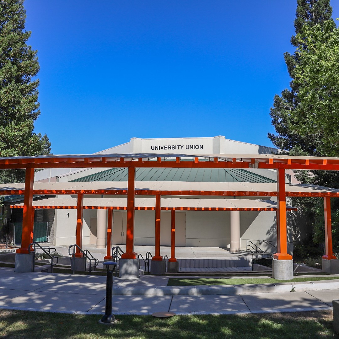 Serna Plaza through the years

#sacstate #studentlfe #campuslife
