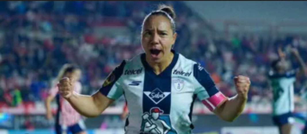 Esta frase pertenece a Charlyn Corral y por acá subiremos la entrevista que le realice ayer en Pachuca a la goleadora mexicana para Los Deporteros MX. 💣 "Ya estoy resignada a no ser reconocida en mi país... Me di cuenta desde mi lesión en la rodilla que no le importaba a nadie,