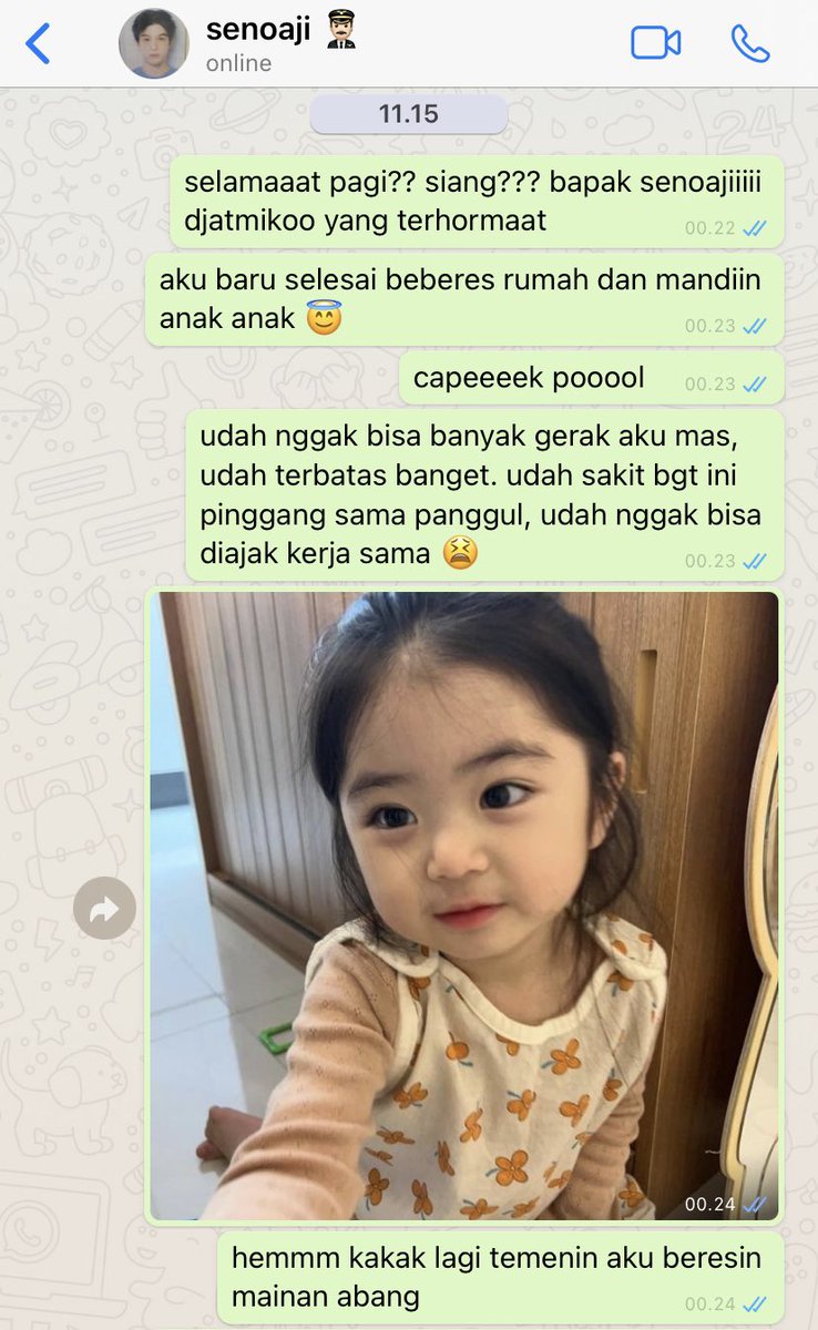 a #skynani few tweets au wherein sky as bapak pilot (senoaji, 33) married his centil boyf nani (kaiana, 22) — LDR Couple is here ✈️👨🏻‍✈️