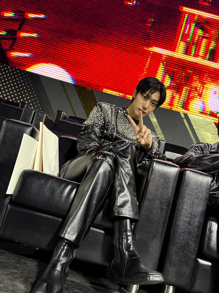 완댜님♥️♥️♥️ 생일축하해요 형원왕쟈 #동그란미소의형원DAY0115