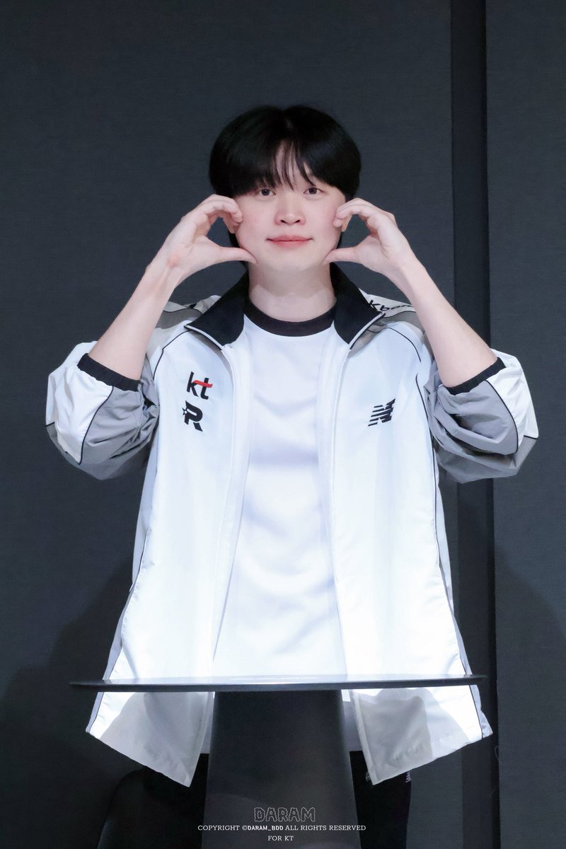 260114 KT vs DNS

#Bdd #비디디