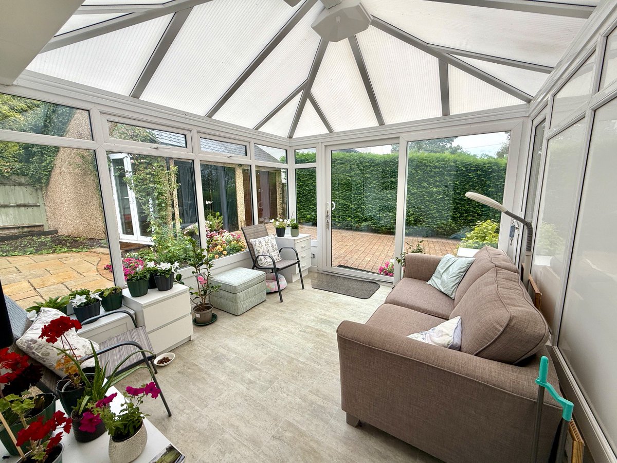 ✨🏡 Three Bedroom Detached Property For Sale in Welton 🏡 ✨

🛏️ Bedrooms: 3
🛋 Reception Rooms 1
🛁 Bathrooms: 2
💷  £350,000 (Guide Price)

ℹ️ Find out more here 👉 campbell-online.co.uk/property/for-s…