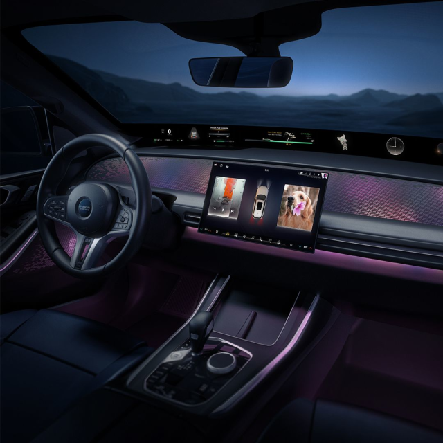 Levife's tweet photo. The best in cabin experiences aren't just about technology. They're about what technology does for drivers and passengers. HARMAN allows OEMs to bring audio, visuals, safety, and personalization together so the vehicle feels connected to... #HARMANemployee https://t.co/rW0lvba6YJ https://t.co/CEnEnV8mBn
