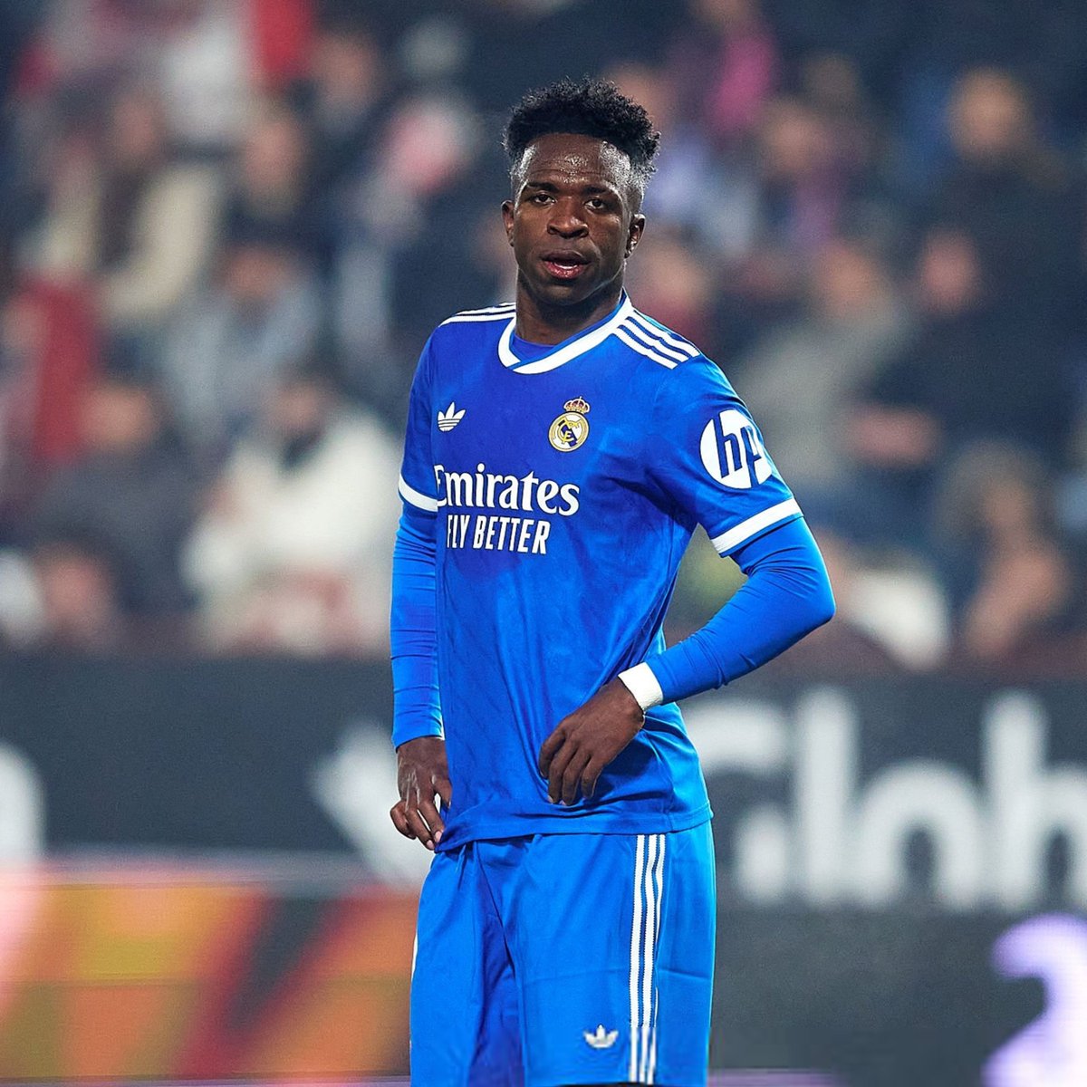 TouchlineX's tweet image. 😳 Vinicius Jr against Albacete:

• 0 goals
• 0 assists
• 1/3 shots on target
• 2 key passes
• Lost possession 23 times
• 7/15 duels won