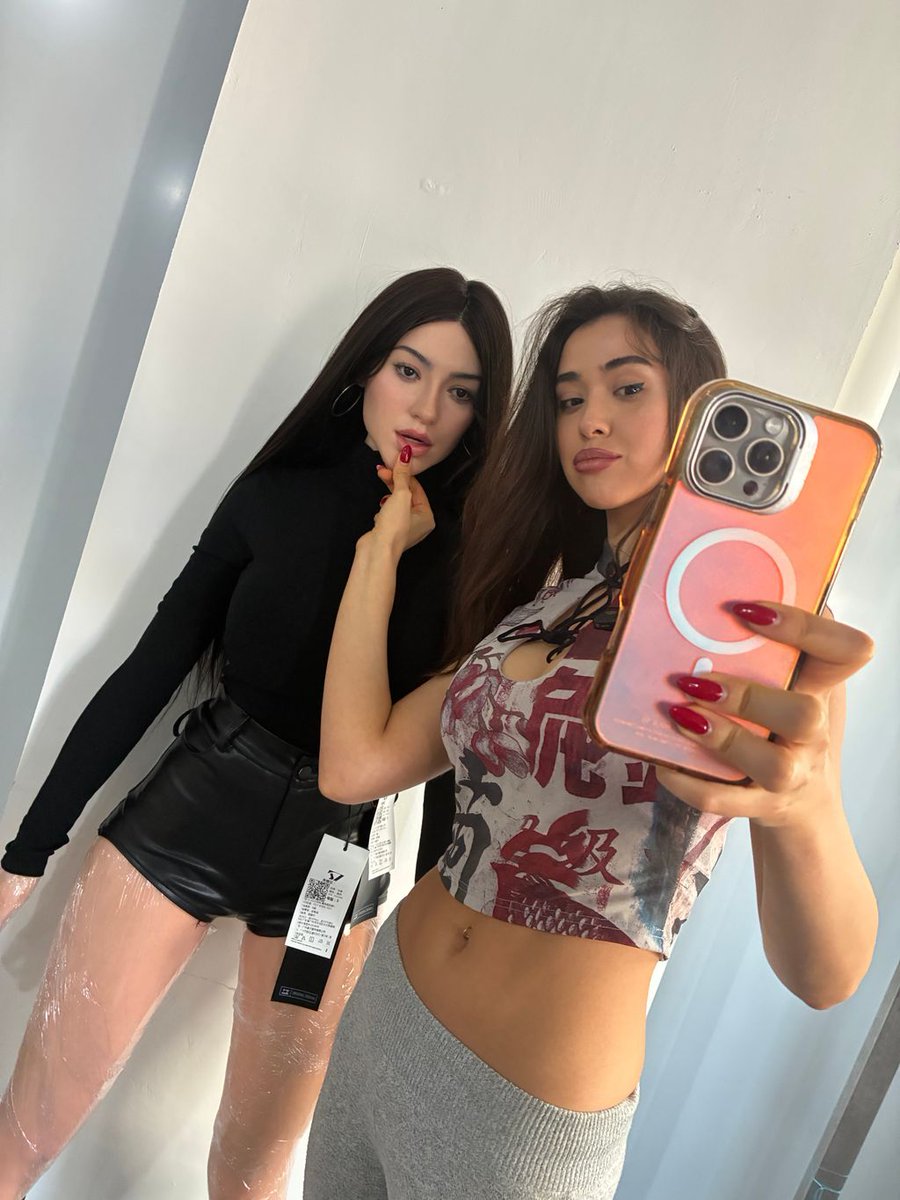 MMX_DOLL's tweet image. If beauty had a temperature, it would be her touch.
#SensoryExperience #RealTouch #DollLife #mmxdoll