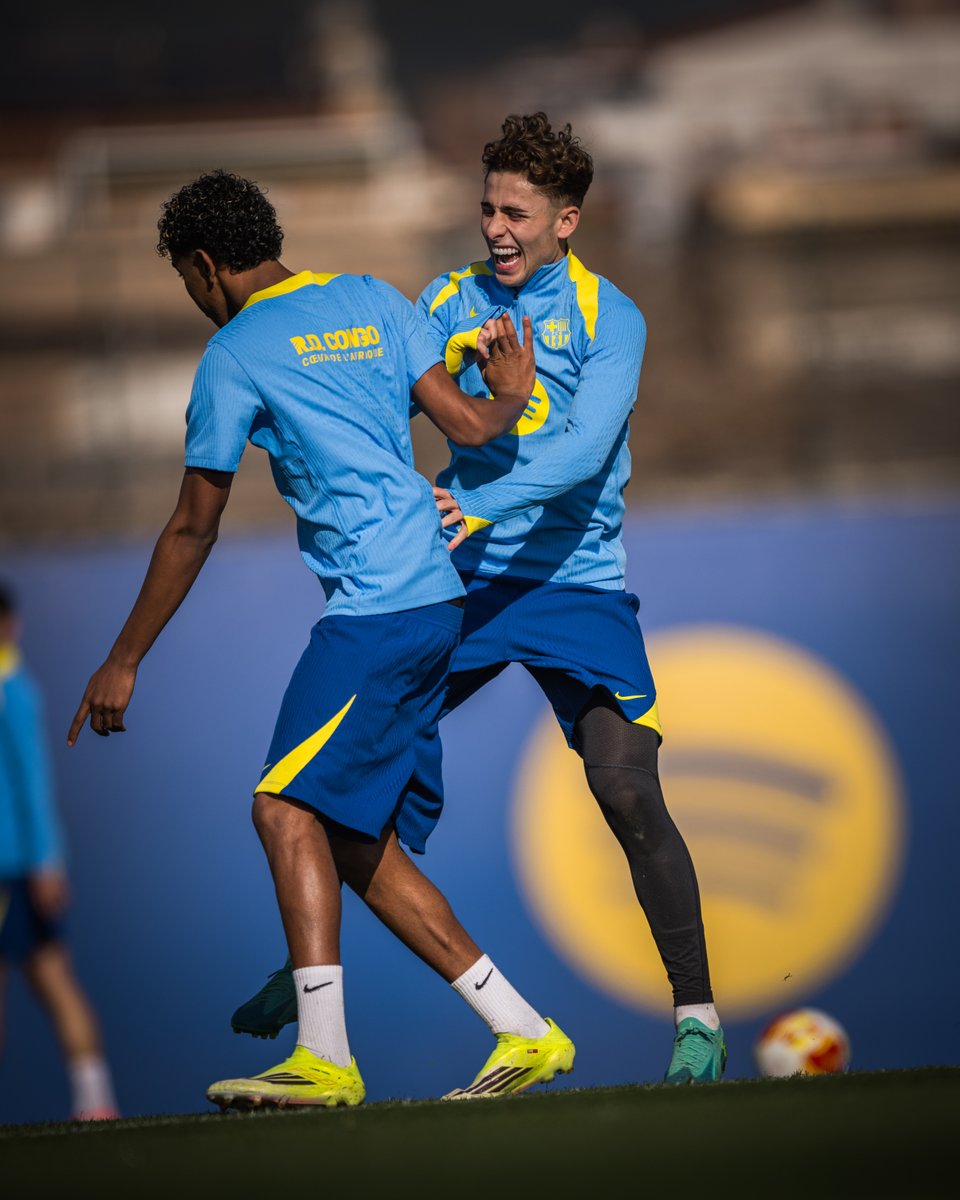 FCBarcelona's tweet image. You can feel their energy 😍