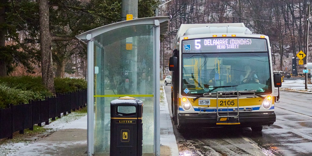 hsr's tweet photo. It looks like there's some winter weather in the forecast. Before you make your way to your bus stop, check your real-time trip planning apps for service updates and arrival times. You can also visit https://t.co/IfN0zpOT84 to see all HSR alerts in one place.
#HSRalert https://t.co/nPnHFjQSnq