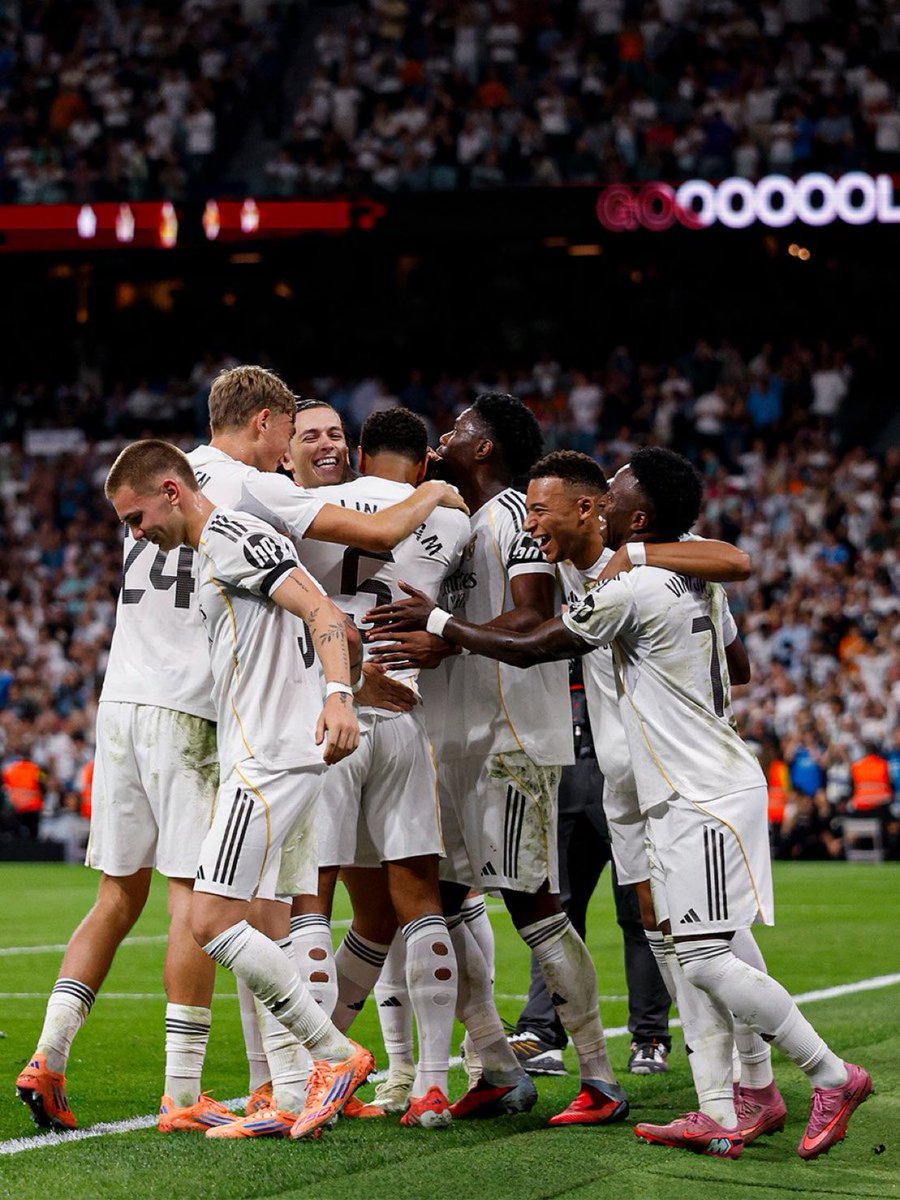 Solo espero que este sábado el SANTIAGO BERNABÉU les pite los 90 minutos.

ESTO ES UNA VERGÜENZA.