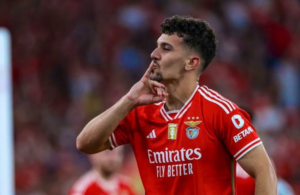 O problema do Benfica é não ter 11 jogadores como Tomás Araújo.